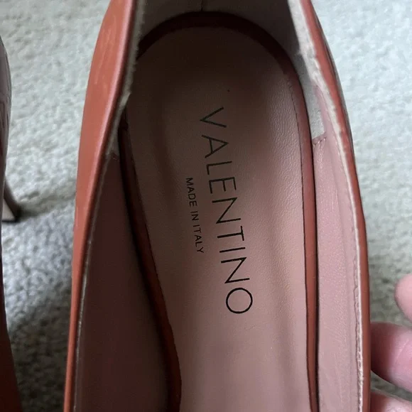 NWT Valentino Clara logo pumps - Picture 10 of 12
